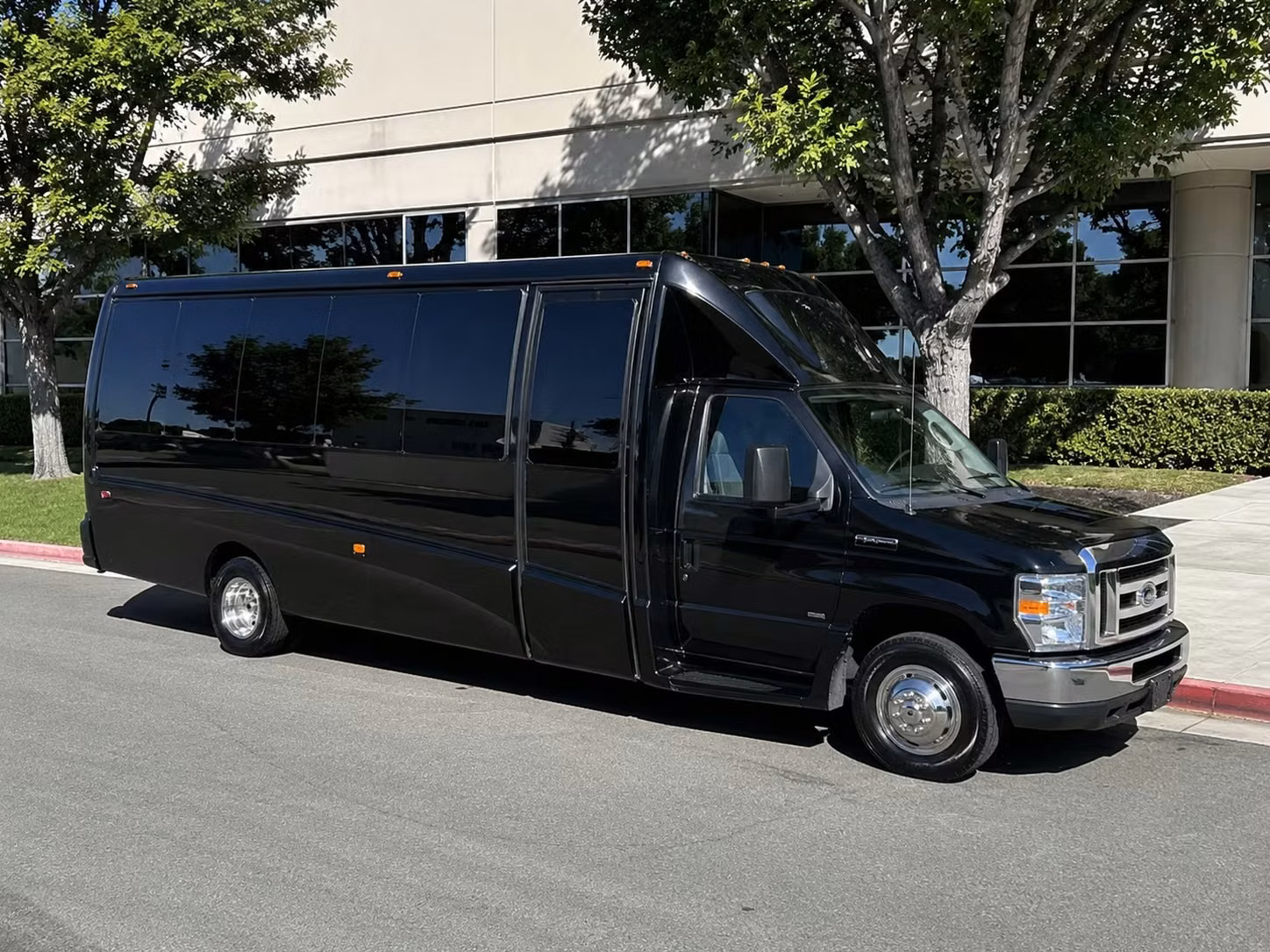 party buses for prom night in santa clarita are ready and waiting