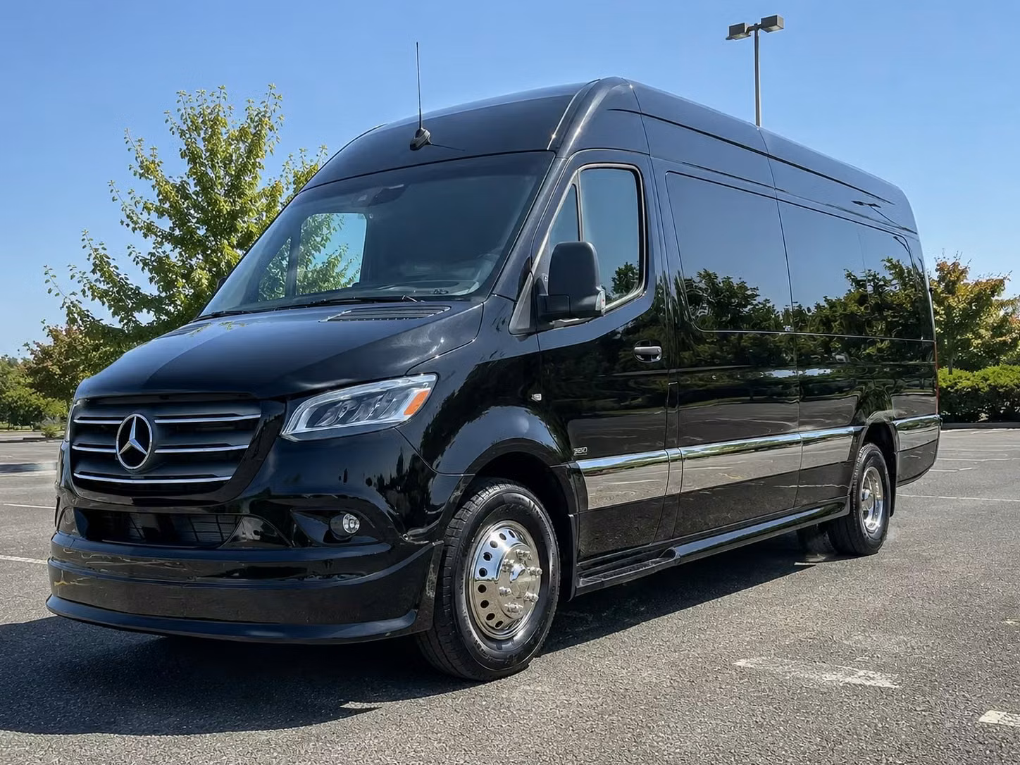 sprinter vans and limo vans for intimate prom groups in the scv